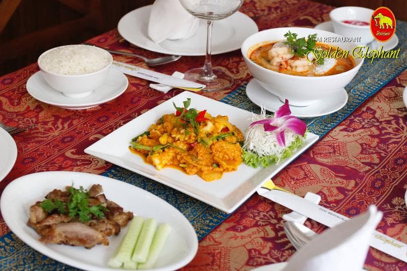 Golden Elephant Thai Restaurant — photo 3