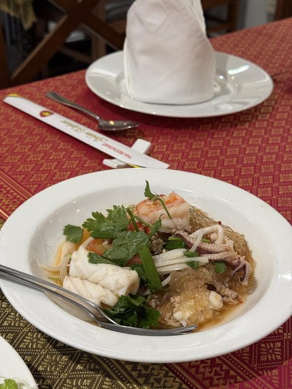 Golden Elephant Thai Restaurant — photo 5