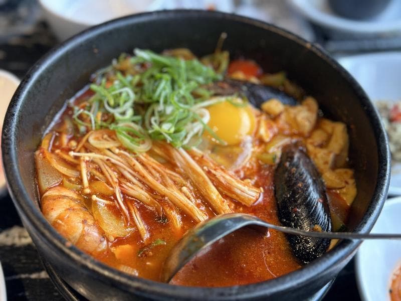 Hwa Pung Jeong — photo 3