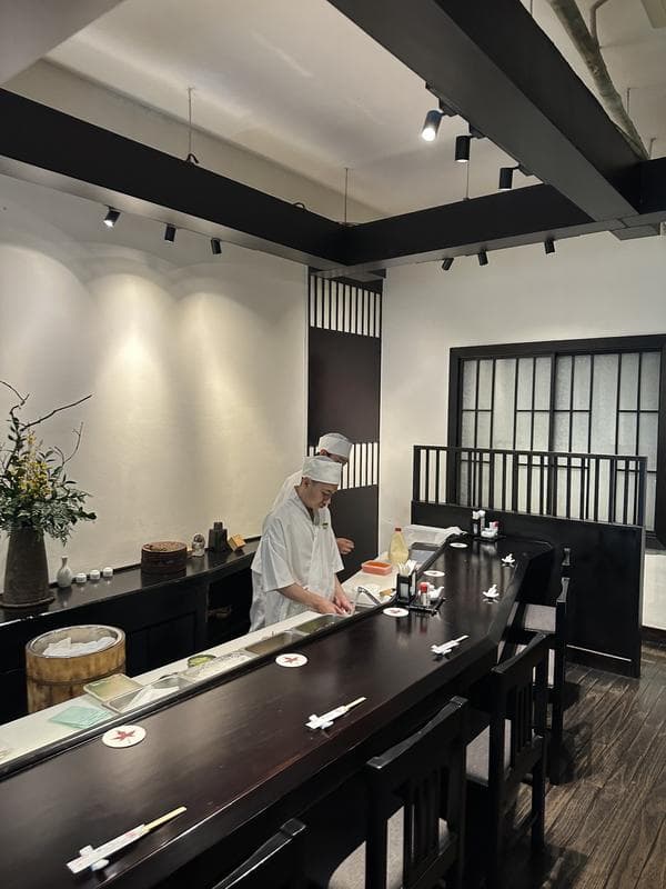 La Phong Sushi House