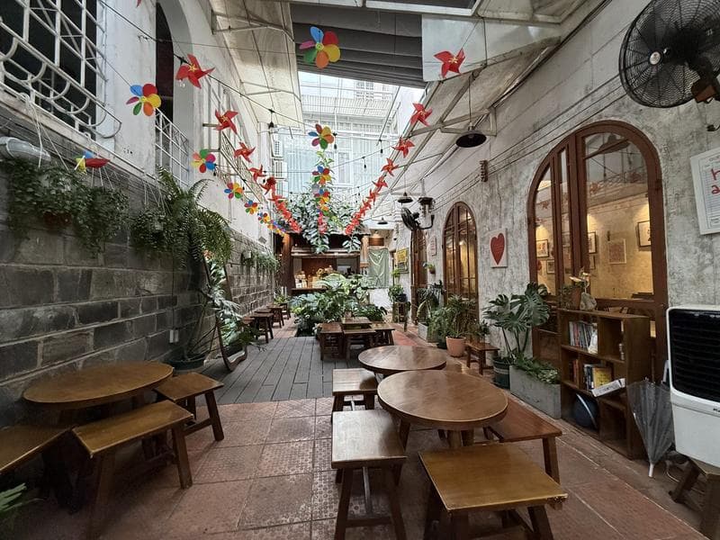 LÀ YÊN Cafe — photo 2