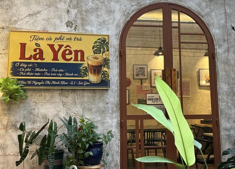 LÀ YÊN Cafe