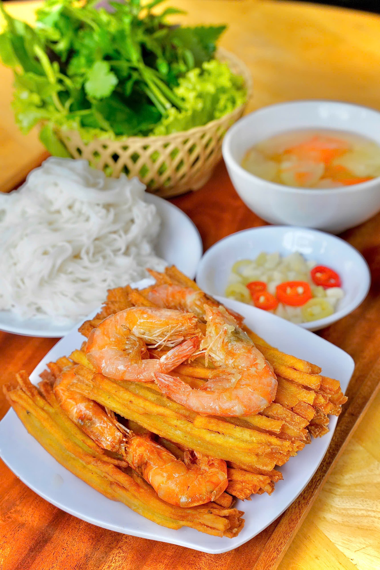 The shop's bánh tôm shrimp cake — owner photo