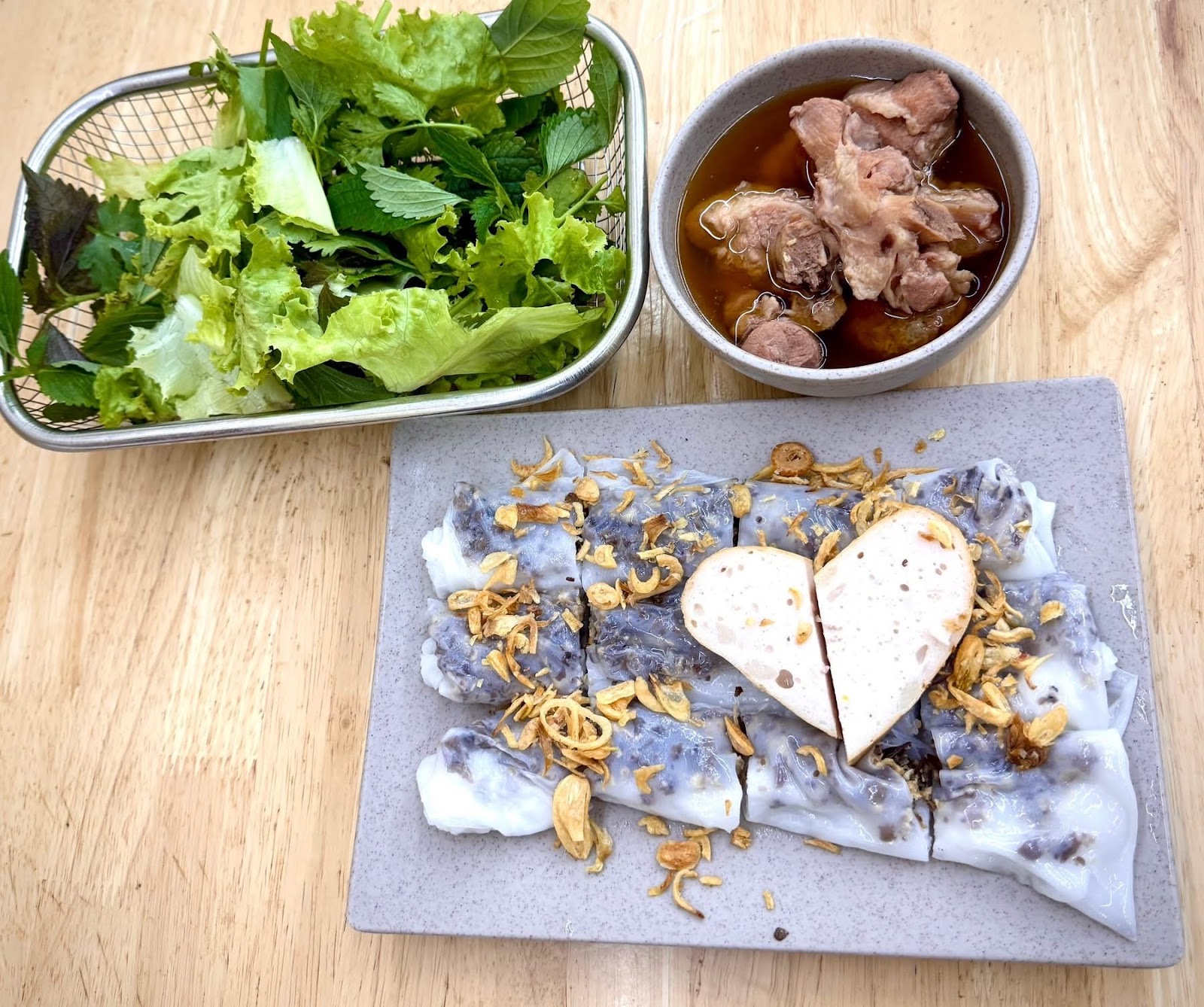 아침 매장 분위기 (사진 촬영 대기 중)
