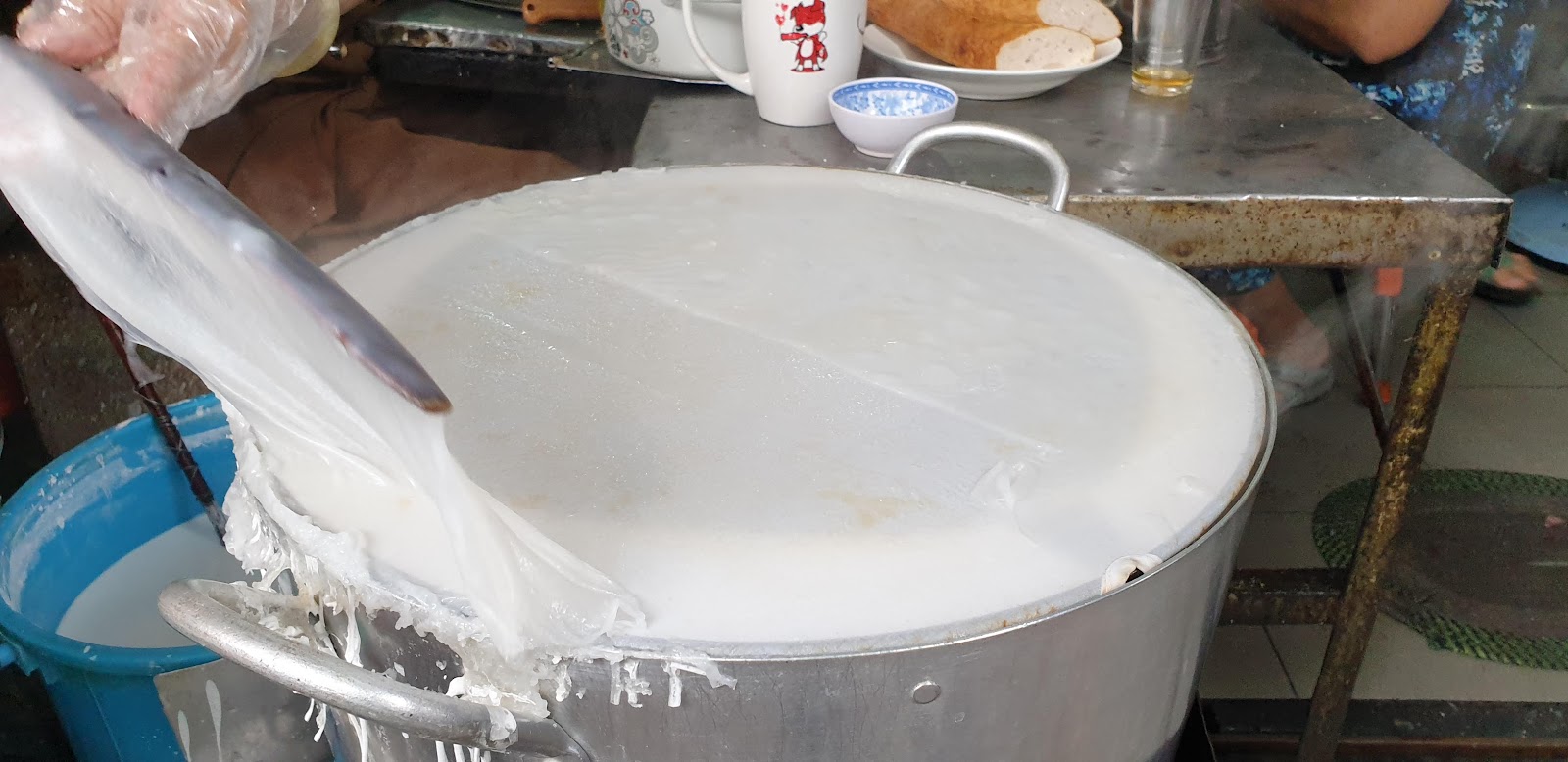 Chả lụa và nem ăn kèm (đang chờ đợt chụp ảnh)
