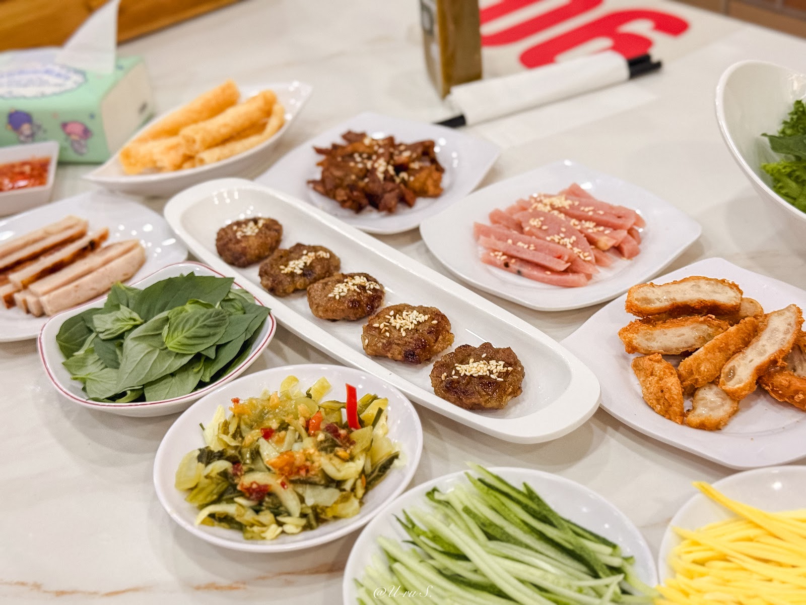 Bánh ướt tự cuốn — đang chờ buổi chụp ảnh thực tế (10/2026)