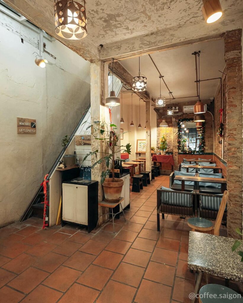 The small upstairs corner at Barista Collective