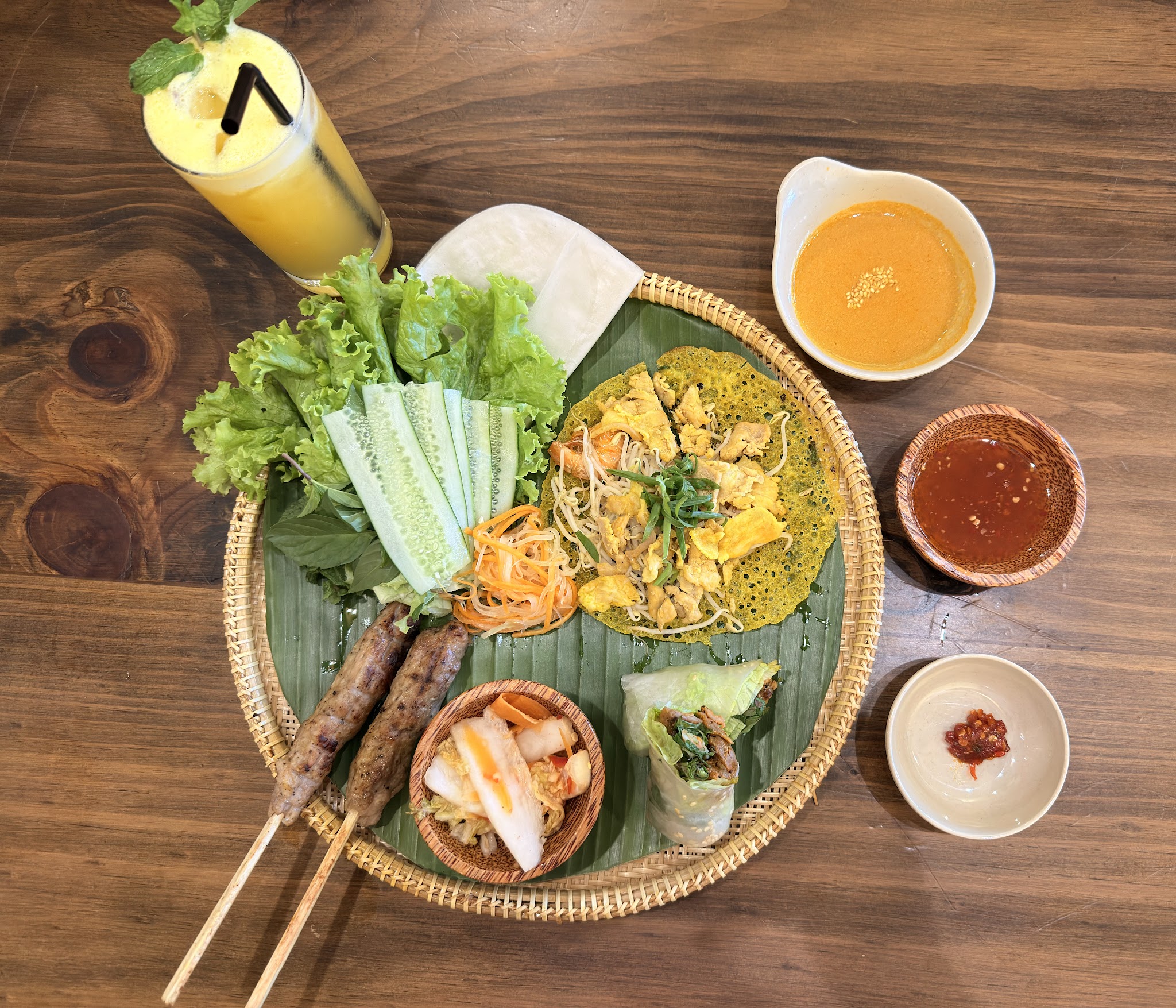 Bánh xèo tại Bếp Cuốn Sài Gòn