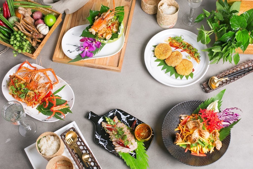 Fish curry with Thai basil