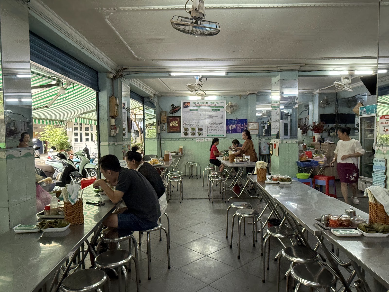 The Thanh Hai kitchen corner with the broth pot (pending the venue photo pass)