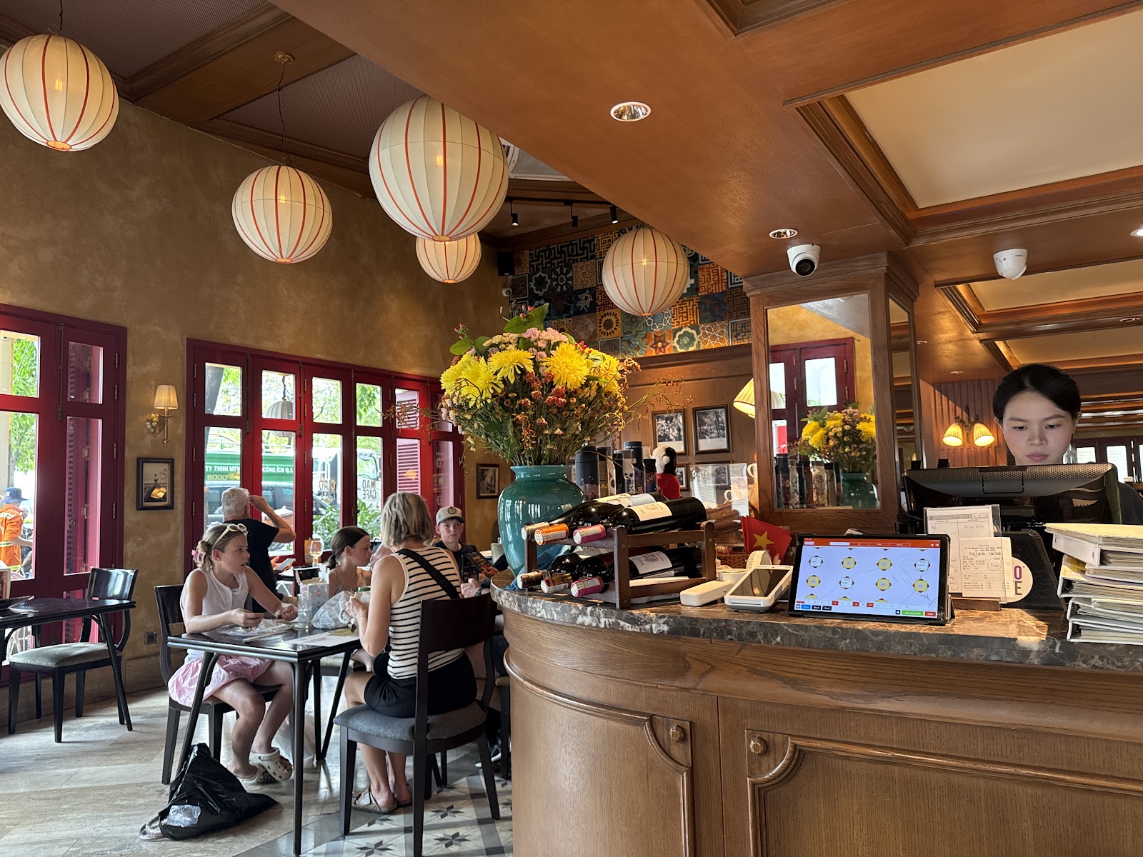 Inside Ciao Cafe