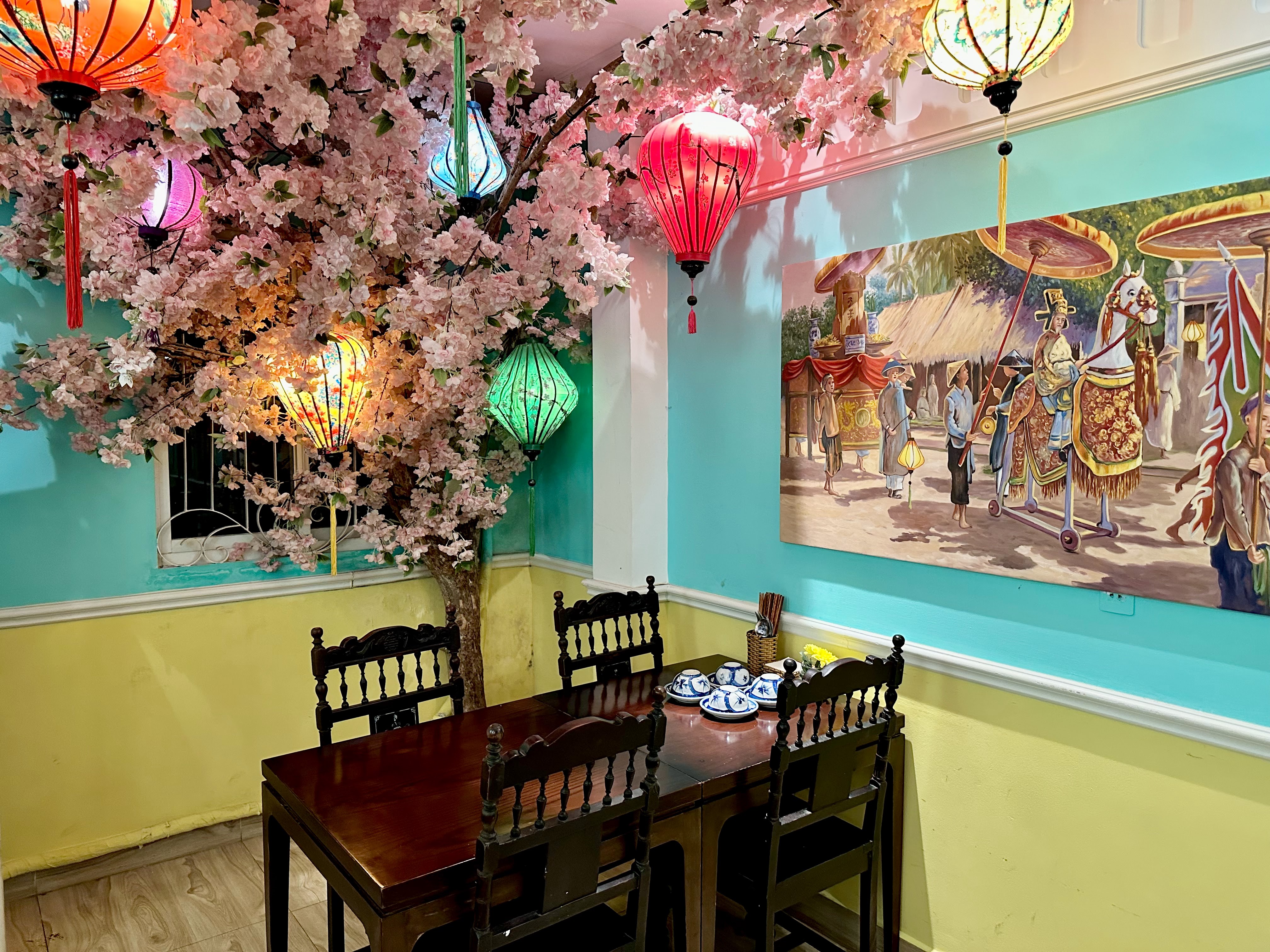 Không gian Đèn Lồng, 130 Nguyễn Trãi