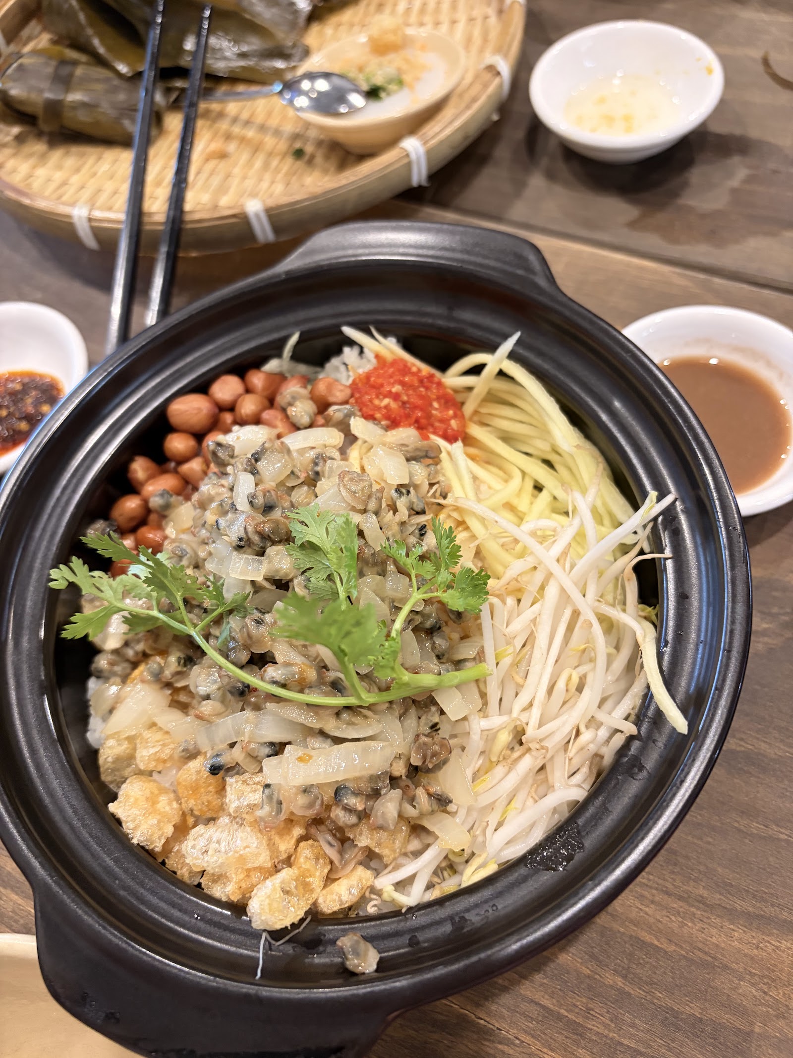 Tô bún bò Huế của quán (đang chờ đợt chụp ảnh)