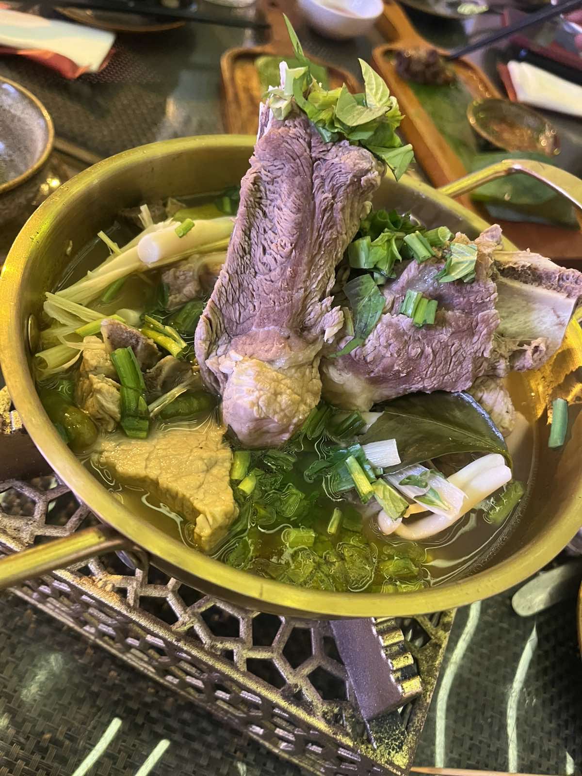 Spicy pork bone soup
