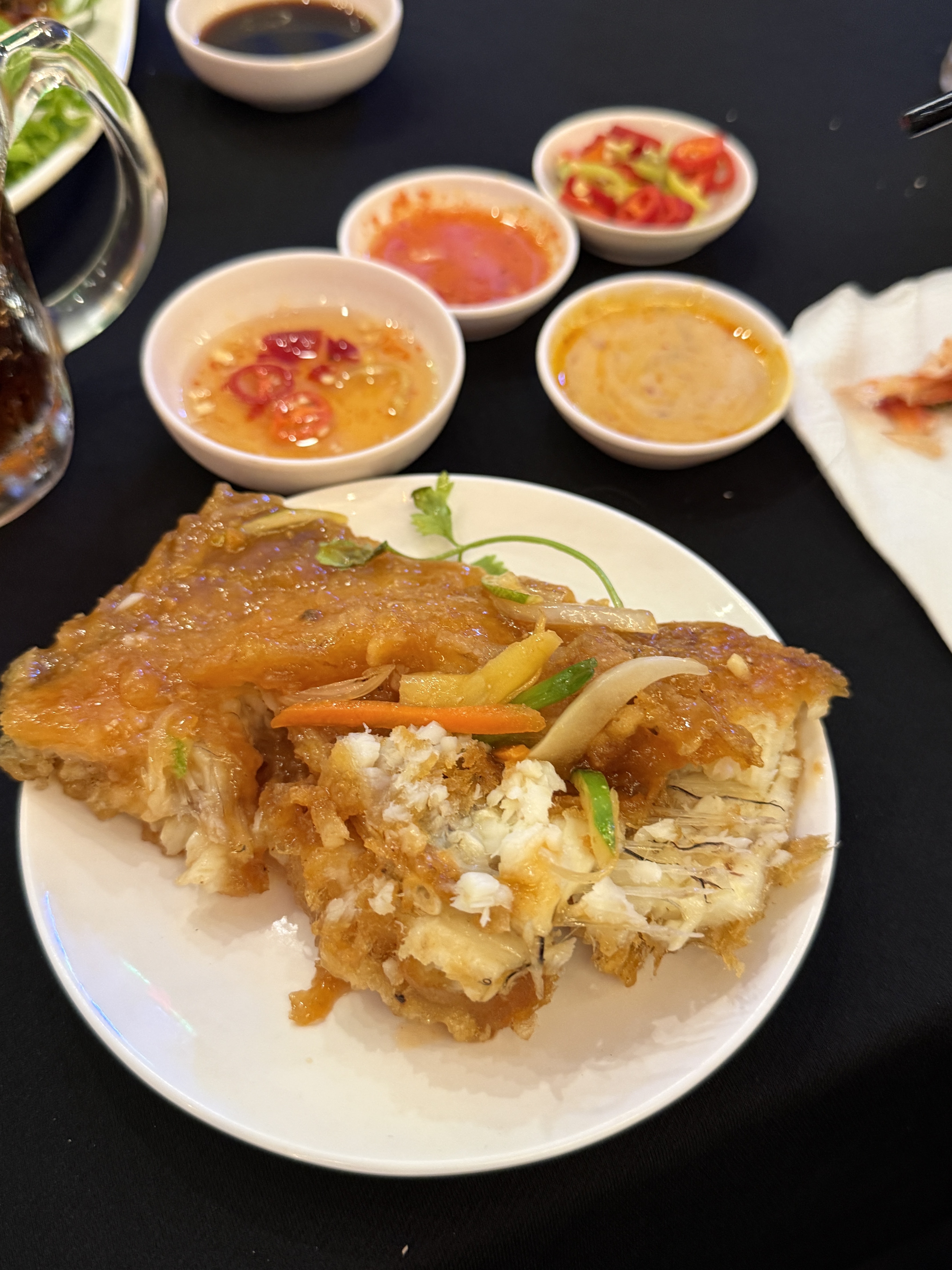 Phòng ăn tại Làng Nướng Nam Bộ
