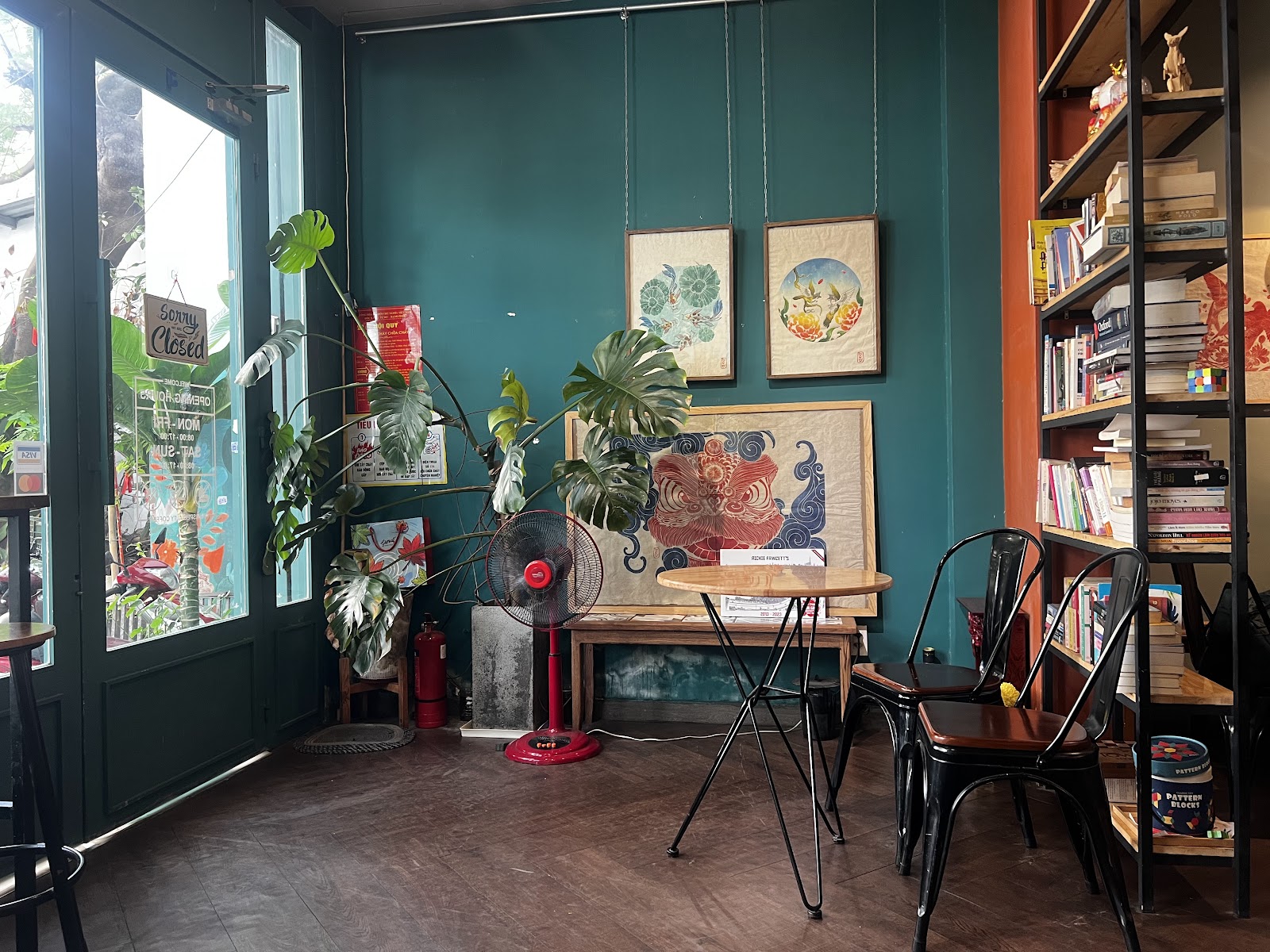 Art corner with the tiger textile and bookshelf