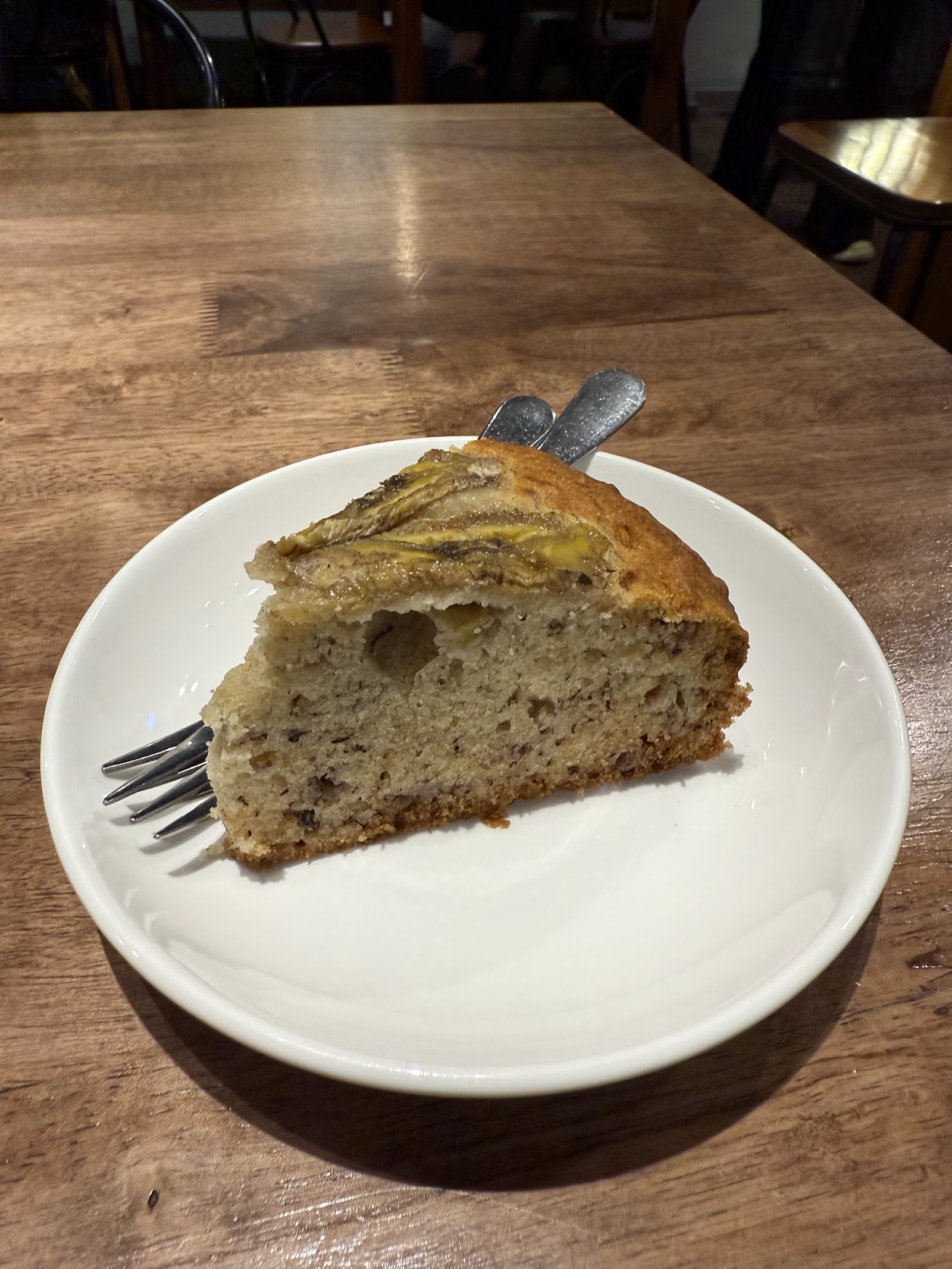 Banana cake with caramelized top