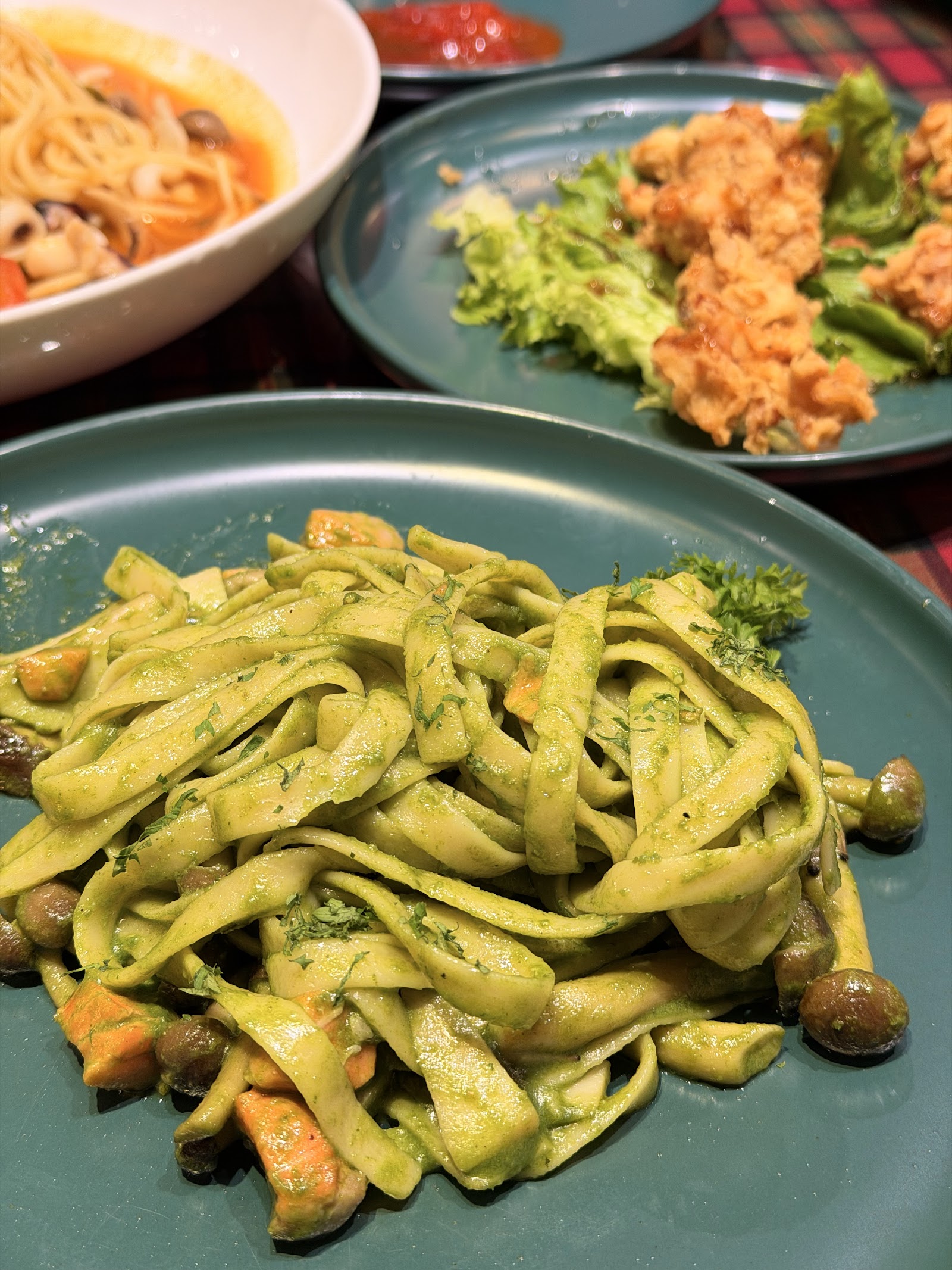 Đĩa mì pesto