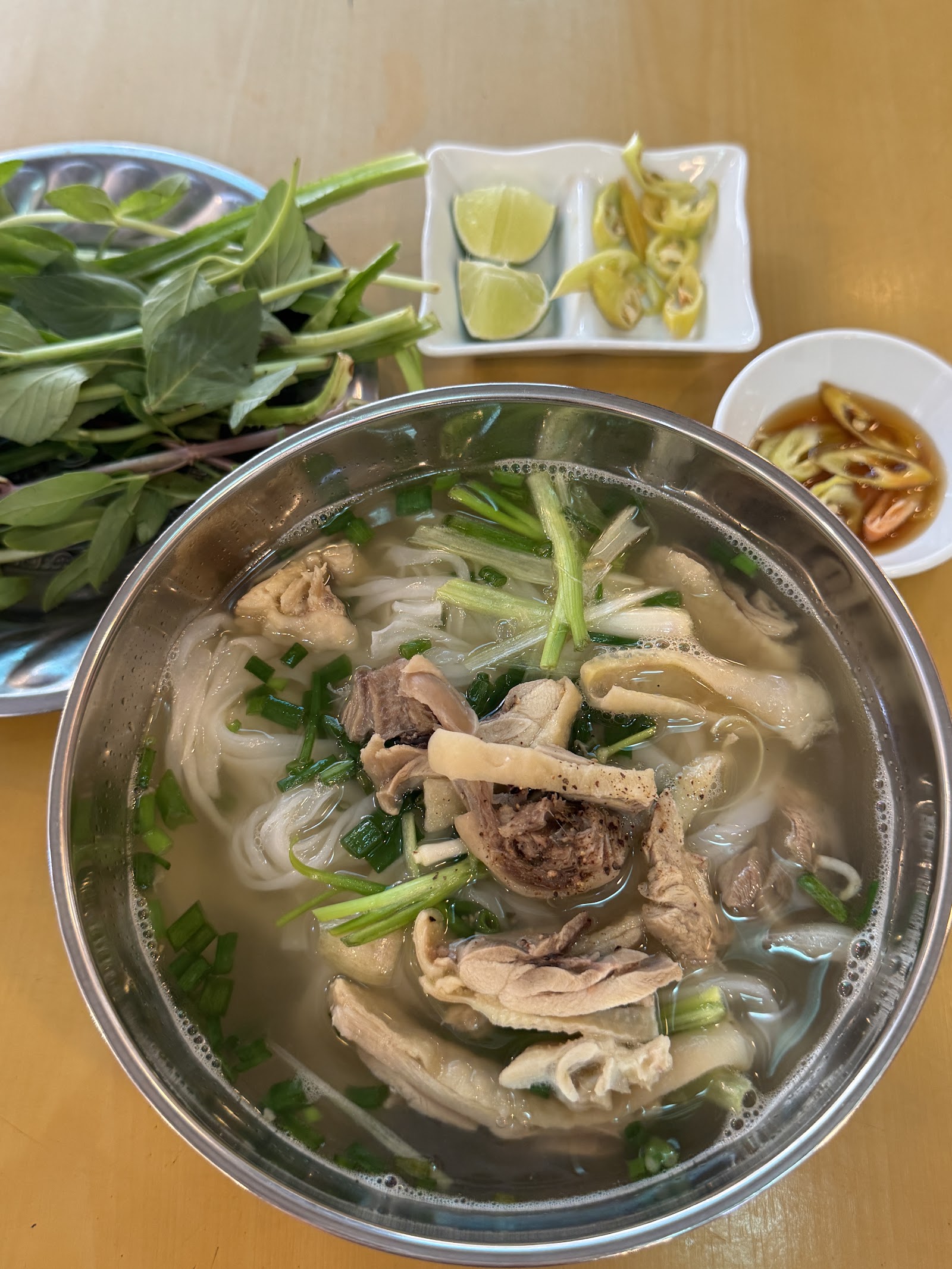 Tô phở bò Ông Năm — món signature