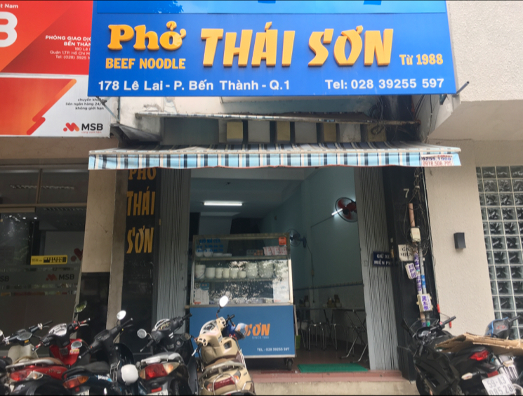 Biển quán Phở Thái Sơn "Từ 1988" ở 178 Lê Lai