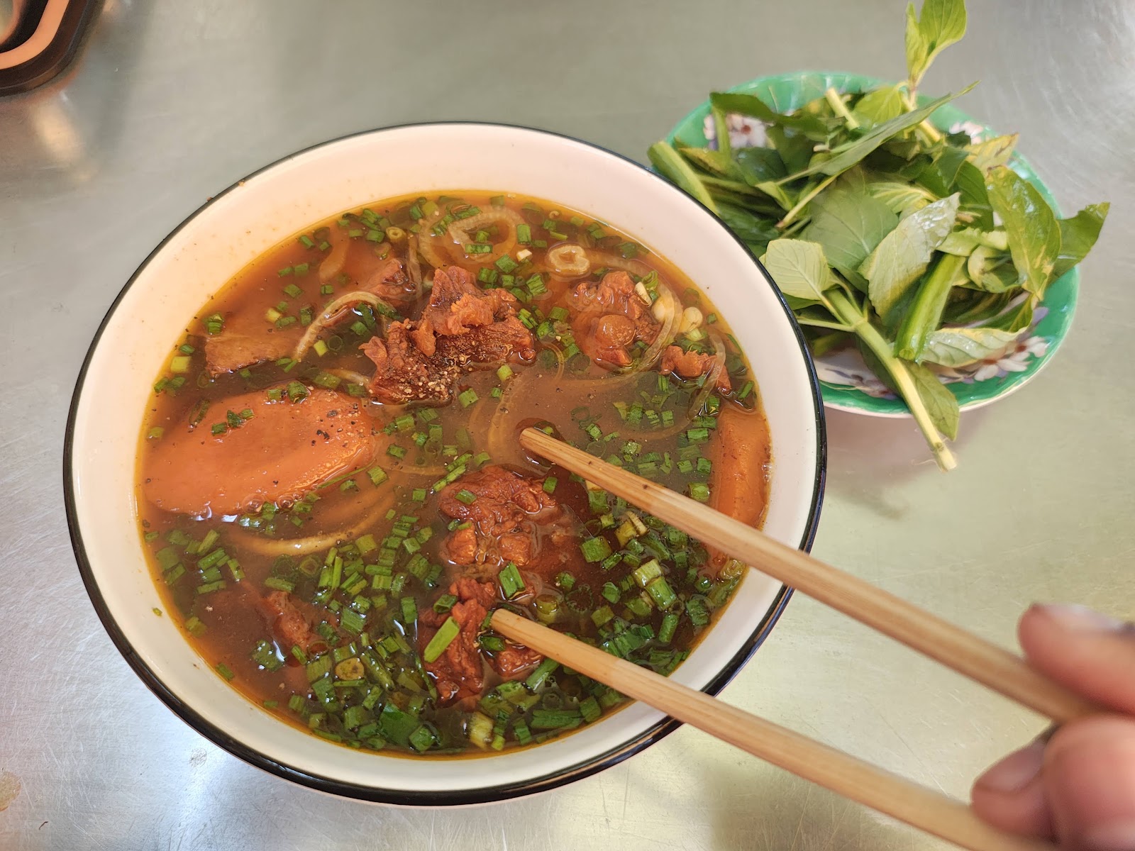 Tô bò kho