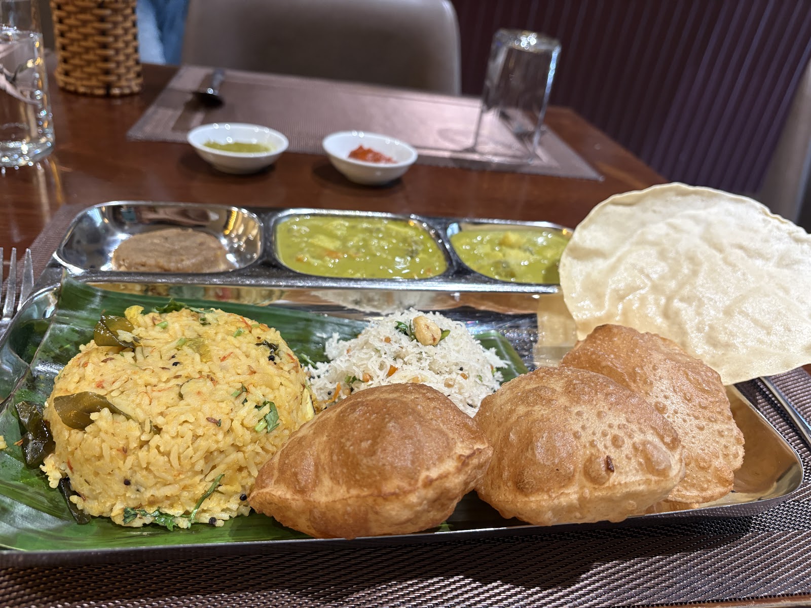 Mâm thali tại Saigon Indian