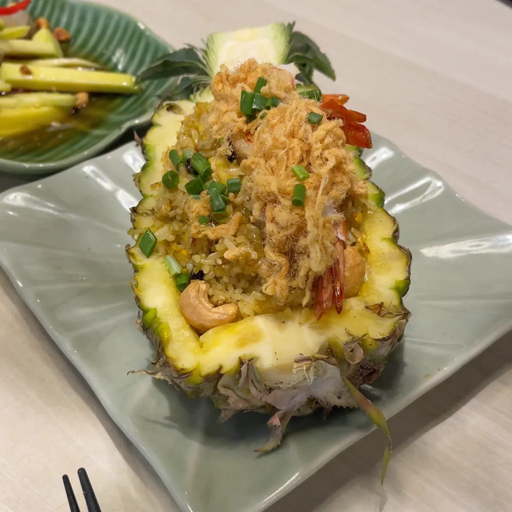 Cơm chiên dứa