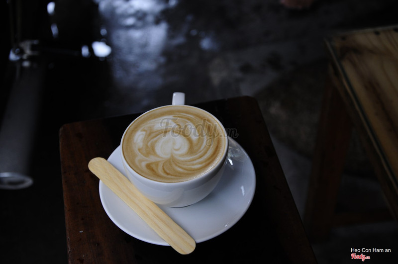Ly latte art của Take Coffee
