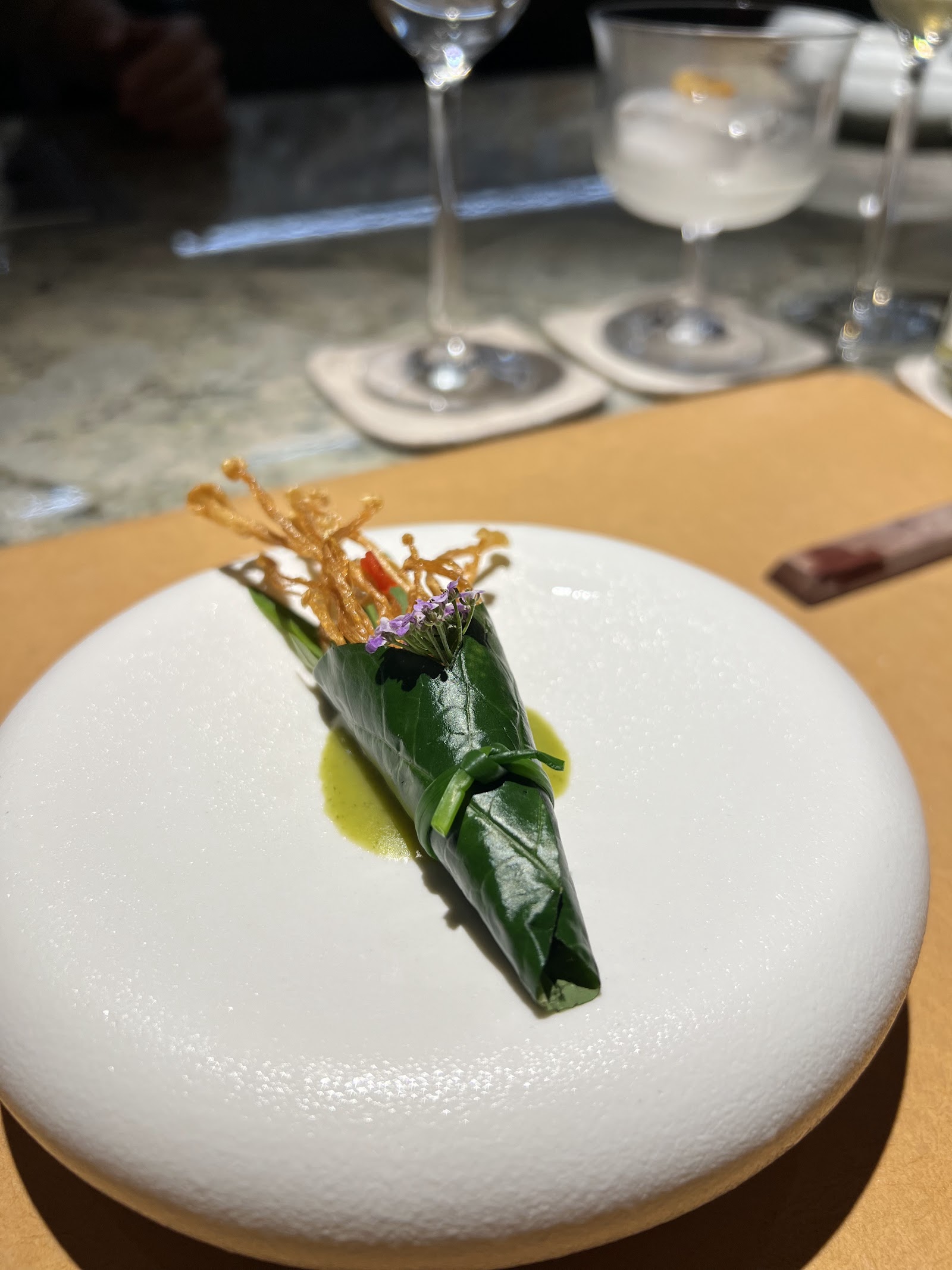 Enoki in a lá lốt cone with crispy mushrooms