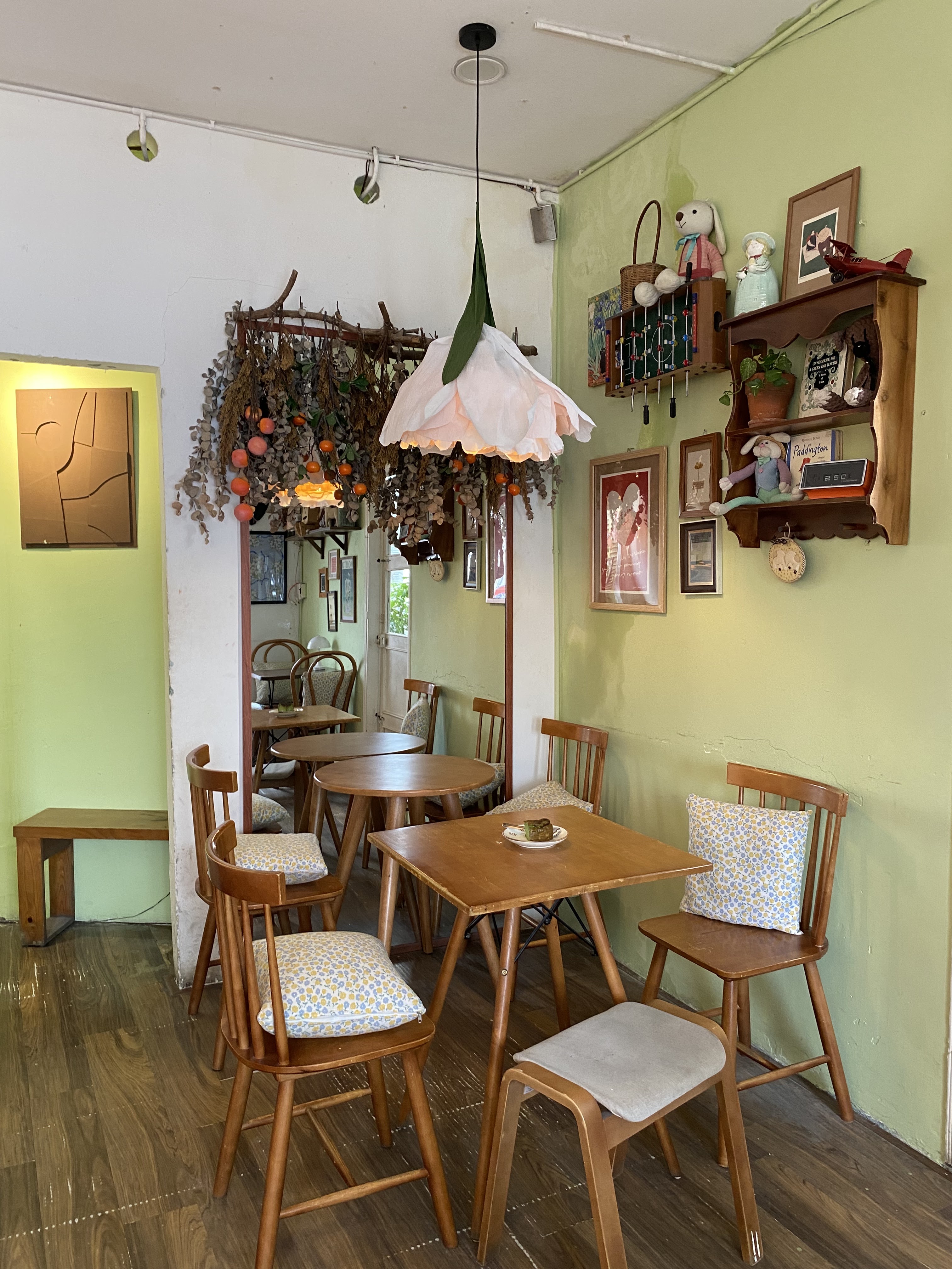 Dining area and gift corner