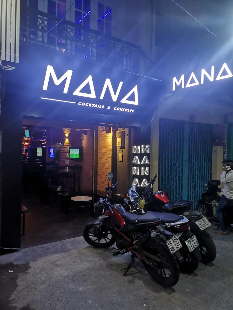Mặt tiền Next Level về đêm