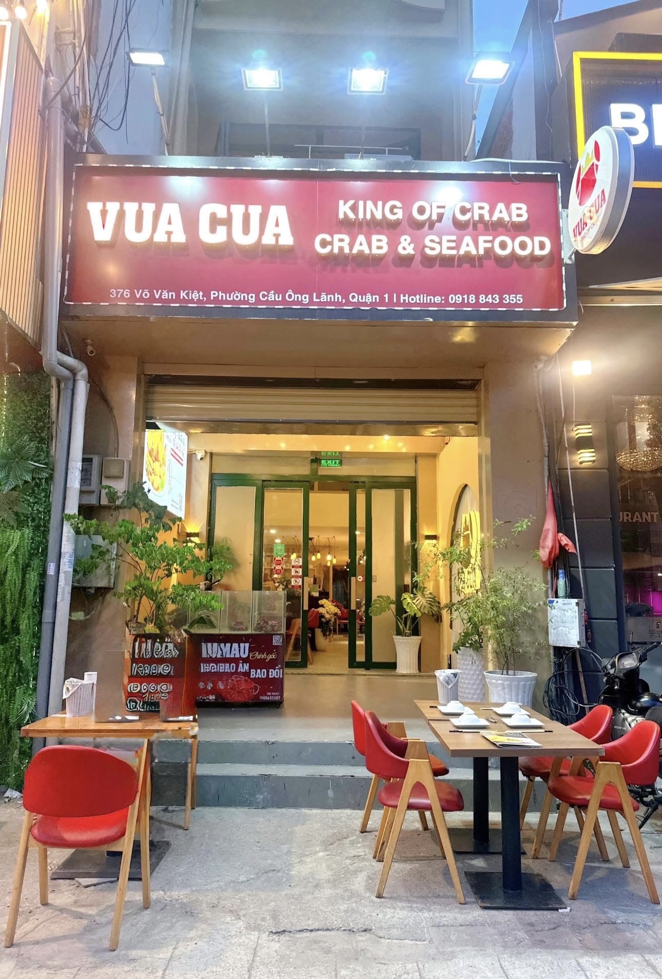 Vua Cua — mặt tiền trên đường Võ Văn Kiệt