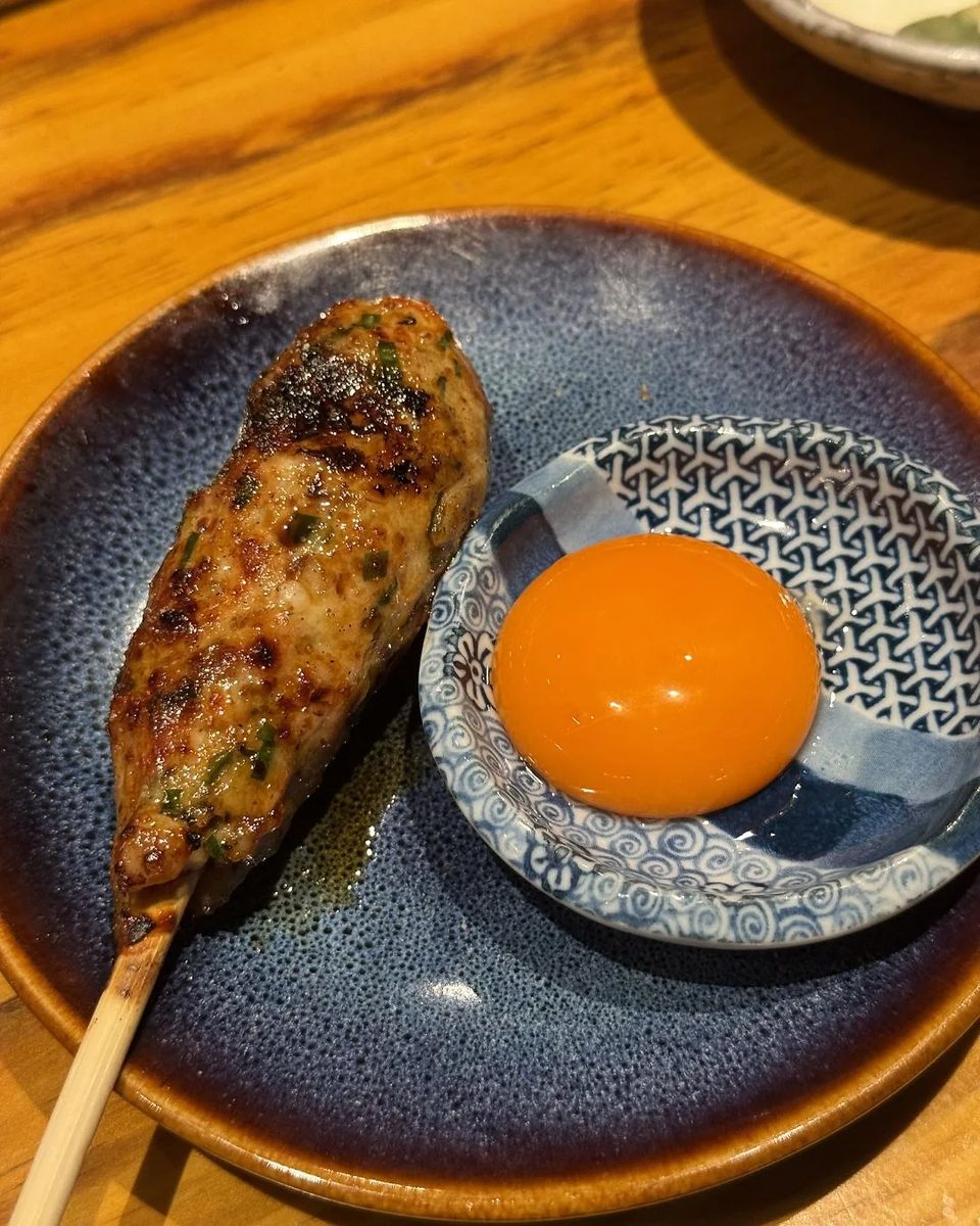 달걀 노른자와 츠쿠네 꼬치